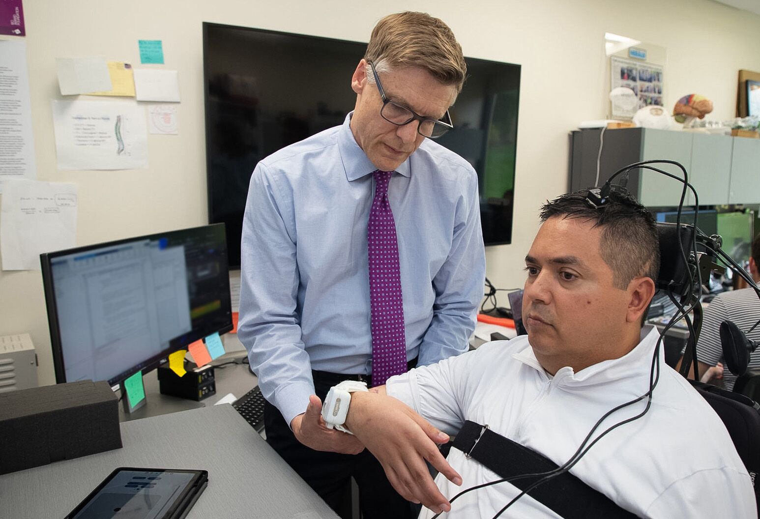 Feinstein Institutes' double neural bypass trial featured in Nature Medicine | Northwell Health