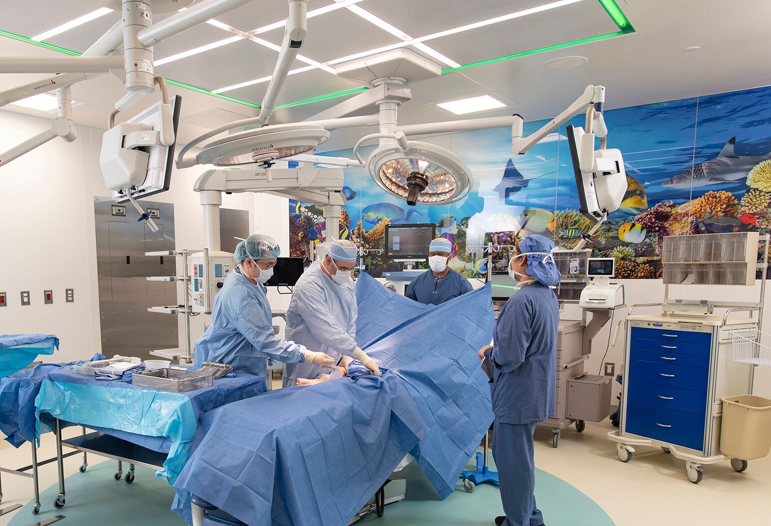 Child-friendly operation theatres