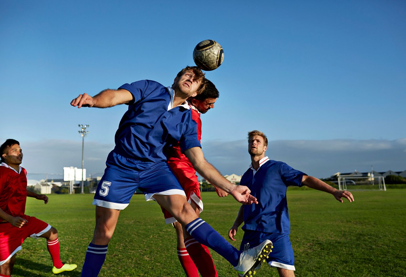 Heading a soccer ball might hurt women's brains more than men's