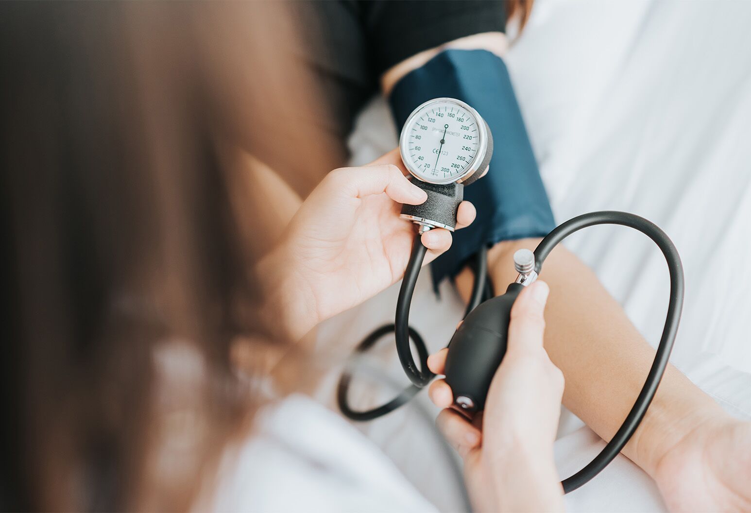 What causes blood pressure to fluctuate from high on sale to low