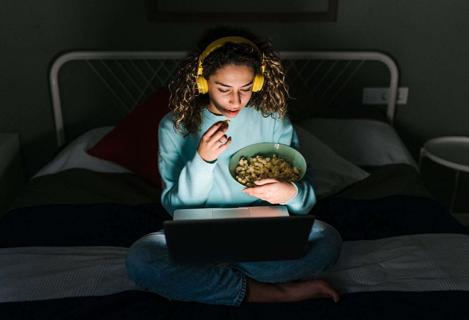 The Best Bedtime Rituals to Avoid Late-Night Cravings