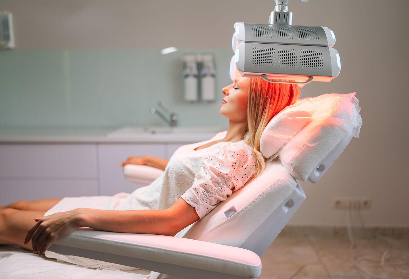 Red Light Therapy Benefits Can It Help Diabetes? The Well by Northwell