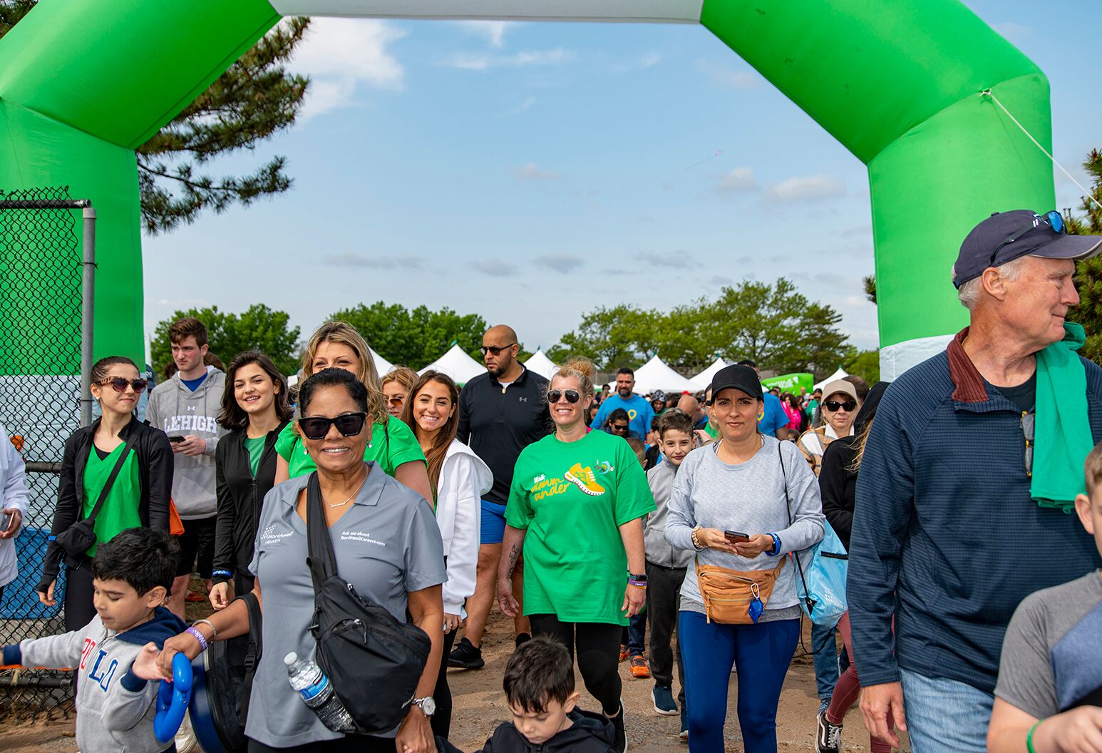 Northwell walk brings together thousands of walkers from New York and