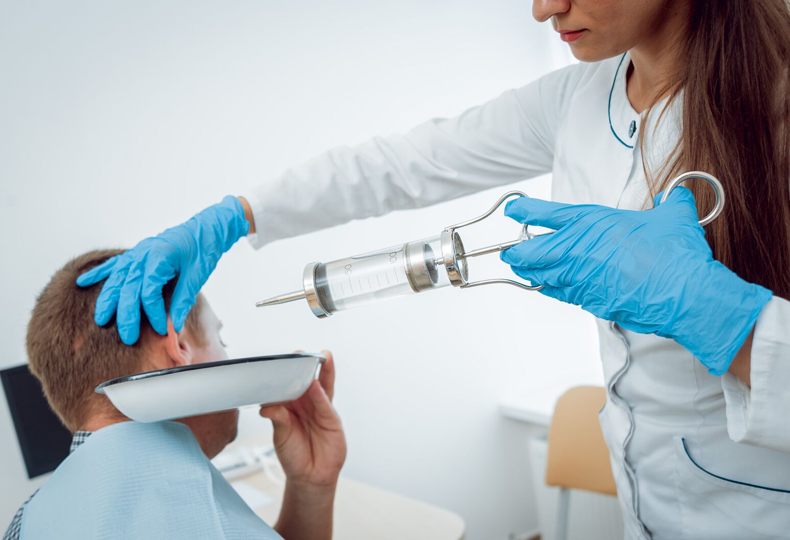 A Doctor’s Advice On Dealing With Excessive Earwax The Well by Northwell